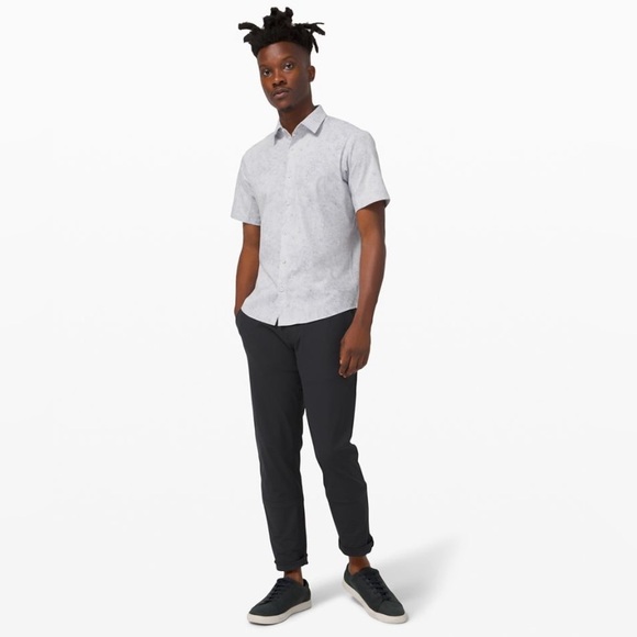 Airing Easy Short Sleeve Button Up Shirt
Ventlight Mesh
DESIGNED FOR ON THE MOVE - Picture 1 of 11